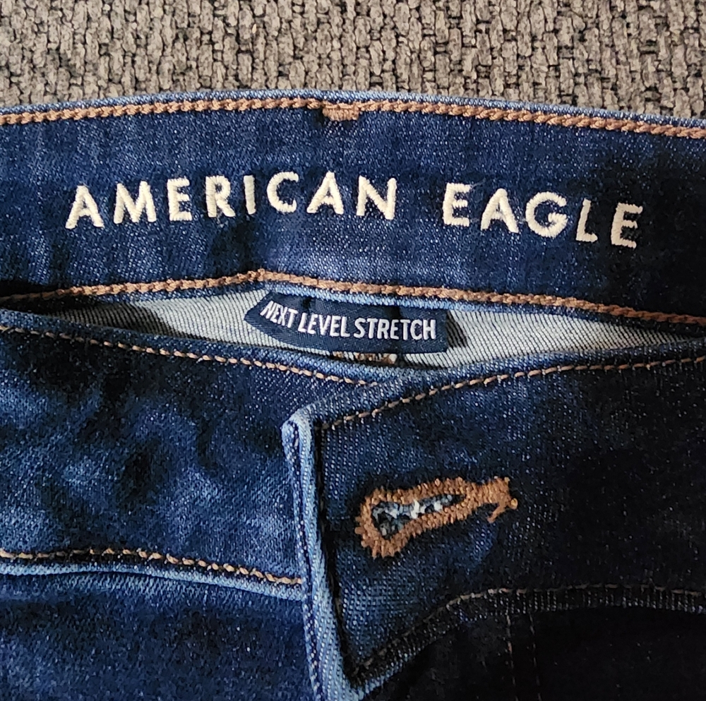 Shorts - Picture 3 of 4